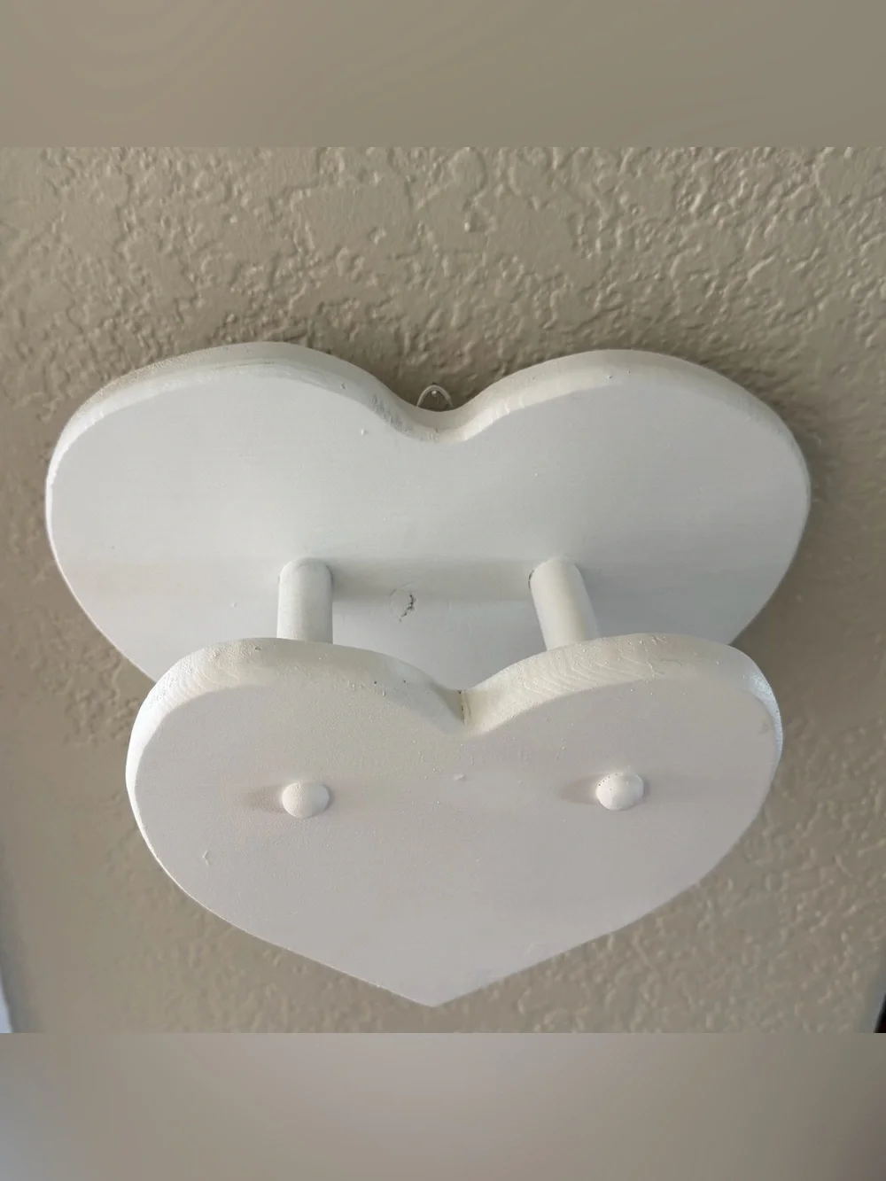 White Heart-Shaped Wooden Wall Quilt/Towel Holder